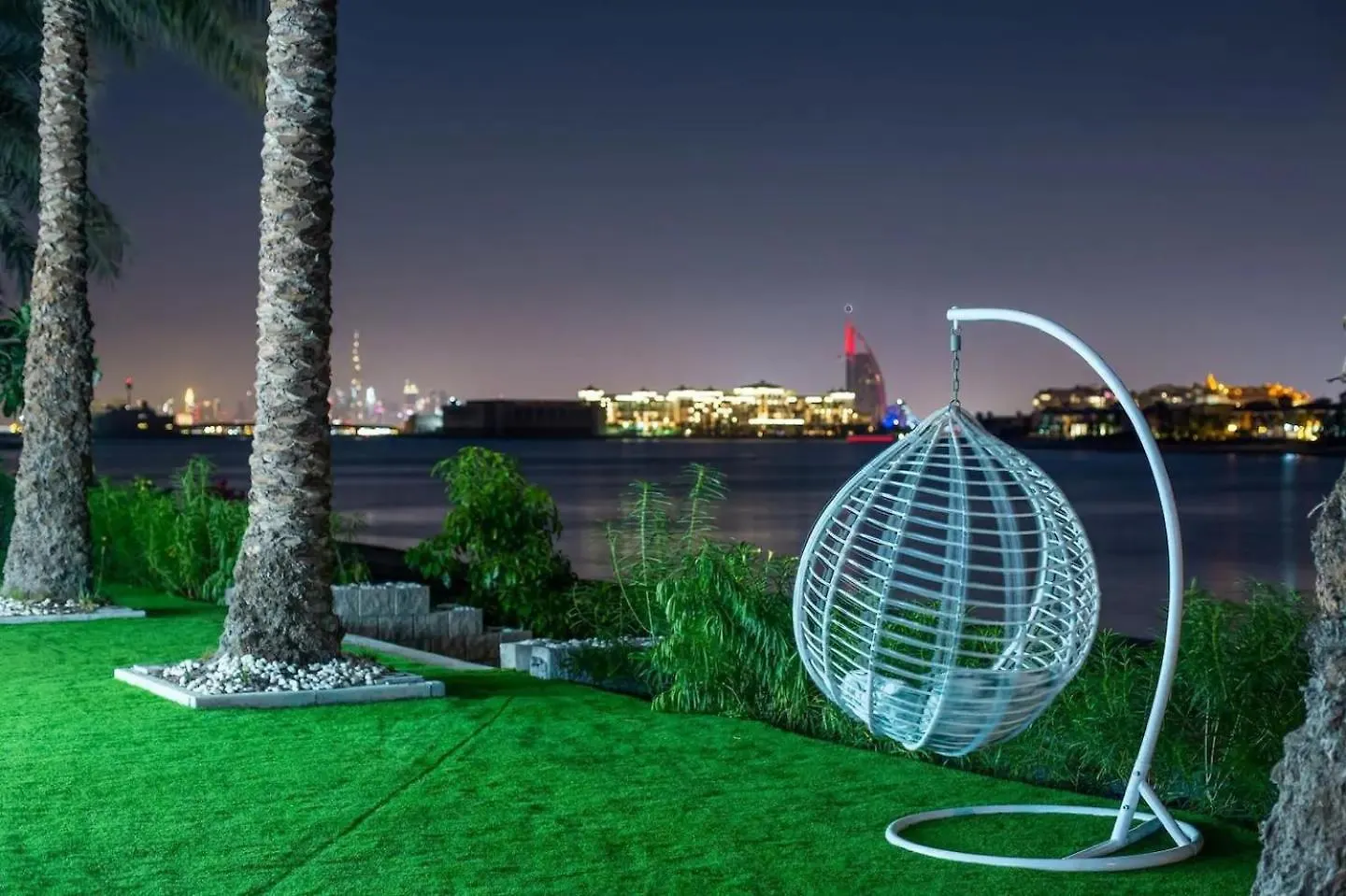 Pristine Paradise Villa In Palm Jumeirah Dubai 0*,
