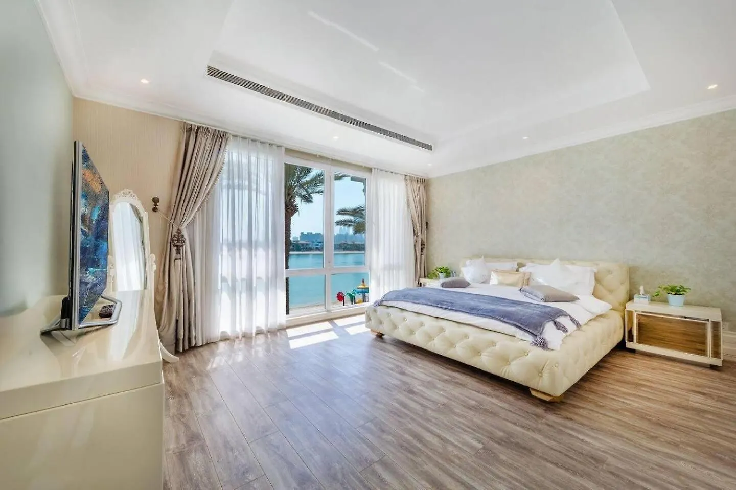 Pristine Paradise Villa In Palm Jumeirah Dubai