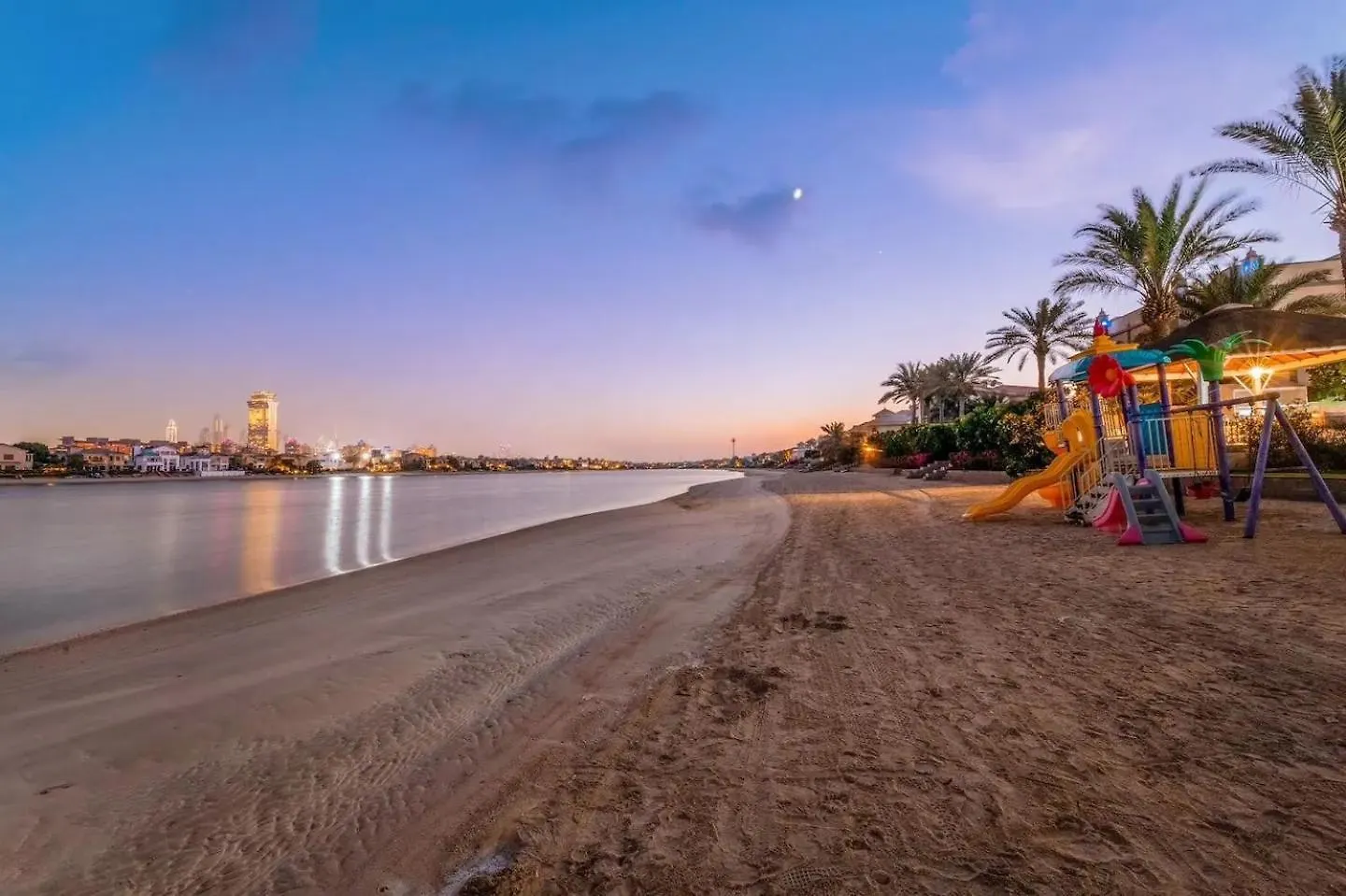 Pristine Paradise Villa In Palm Jumeirah Dubai