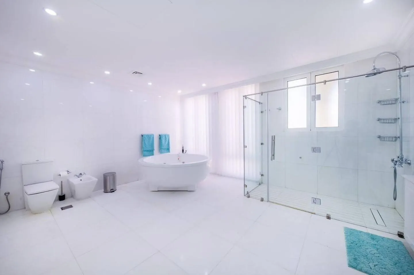 Pristine Paradise Villa In Palm Jumeirah Dubai