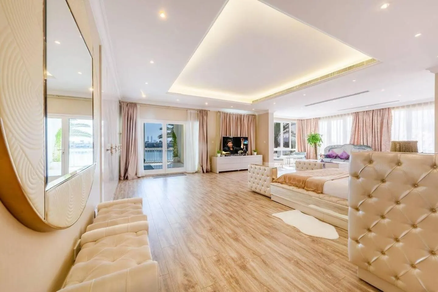 Pristine Paradise Villa In Palm Jumeirah Dubai