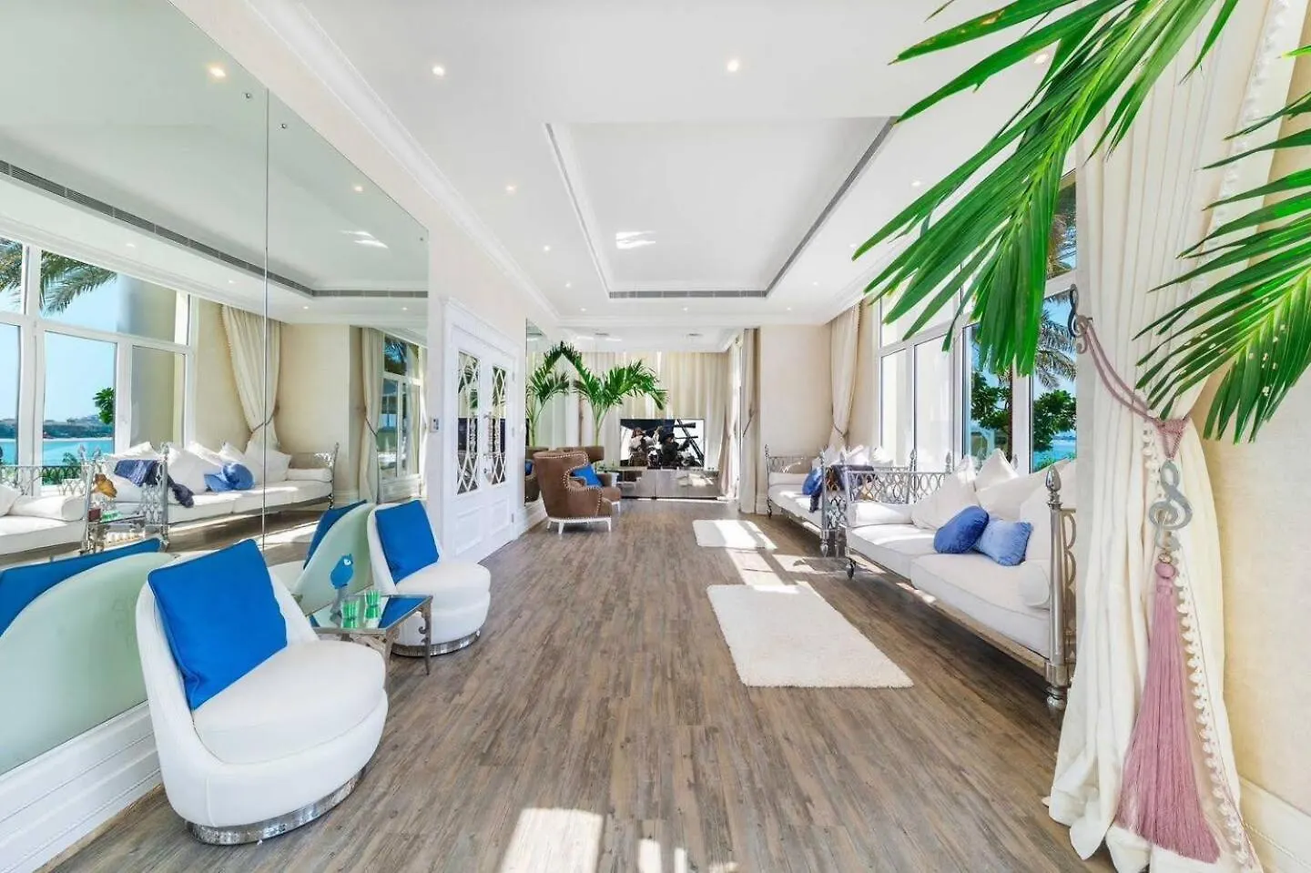 Pristine Paradise Villa In Palm Jumeirah Dubai 0*,