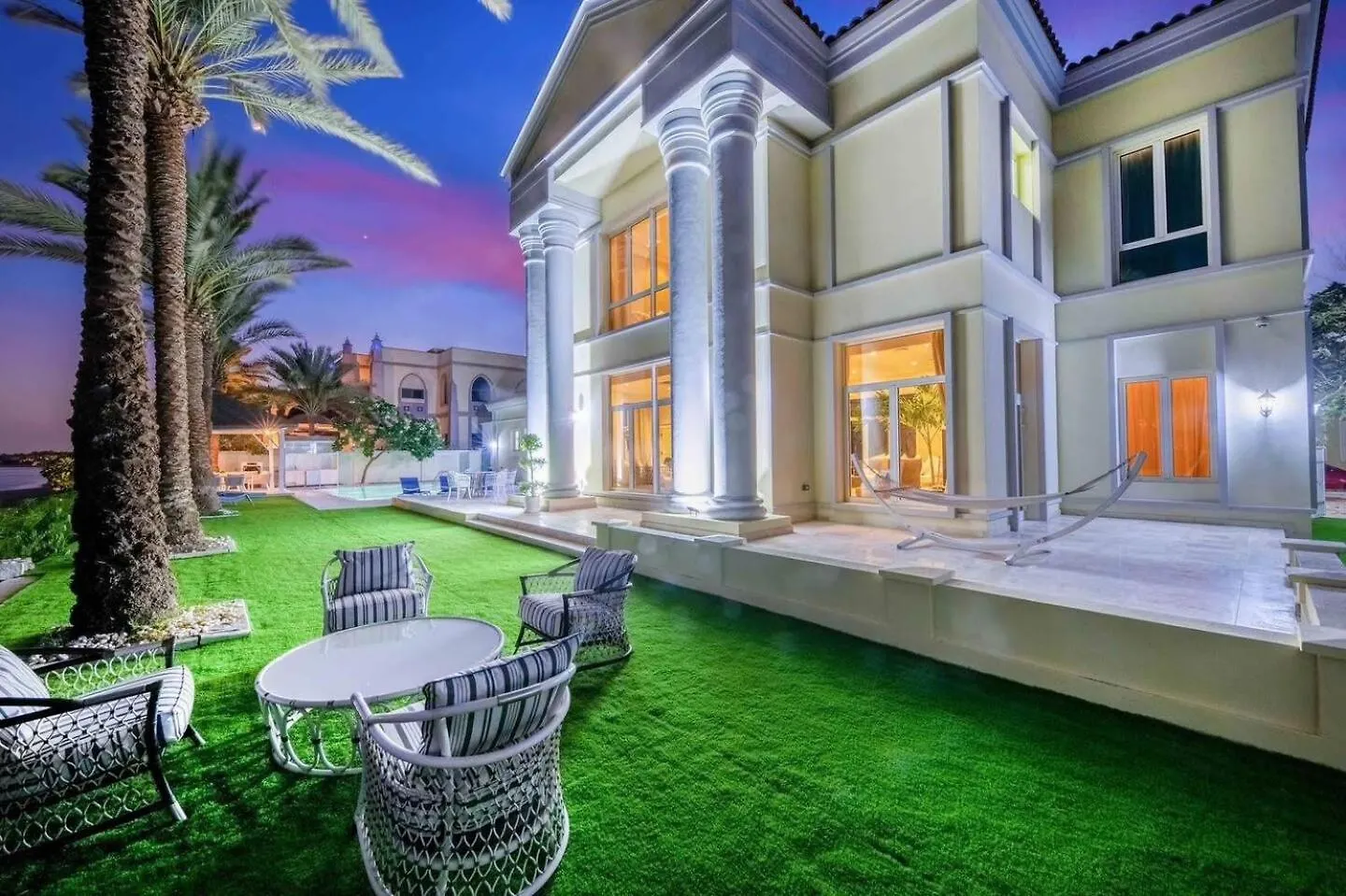 Pristine Paradise Villa In Palm Jumeirah Dubai United Arab Emirates